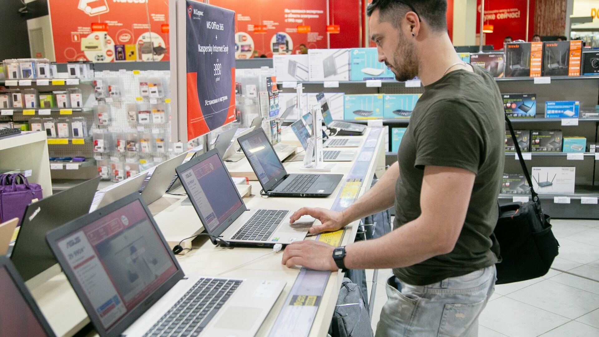 В Тюмени игровые ноутбуки подешевели на 30%