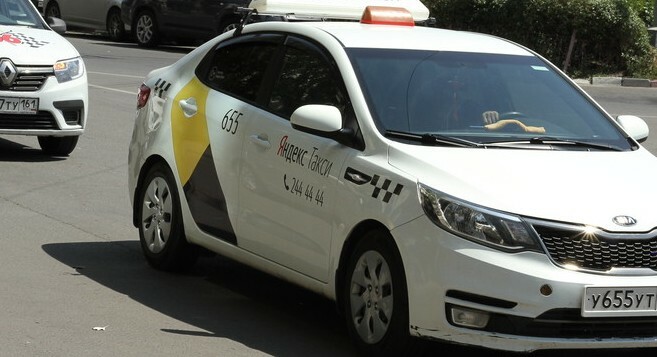 Представители Яндекс.Такси ответили на претензии тюменских водителей
