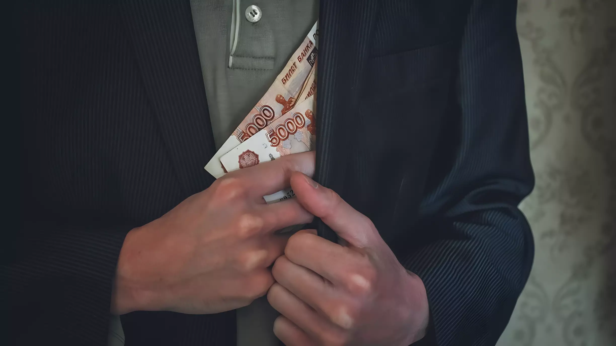 Более 37 миллиардов рублей должны налоговой бизнесмены в Тюменской области